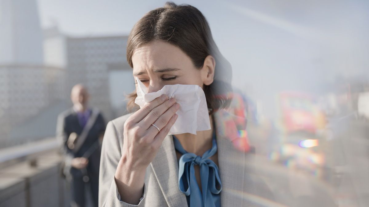 Chřipka začala řádit mezi dětmi a staršími lidmi. Česko hlásí i první mrtvé